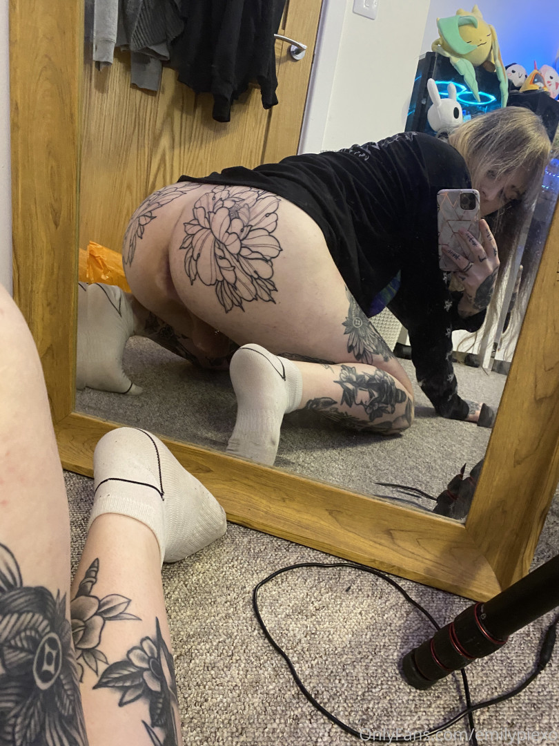 Photo by emilypiexo published on September 1,2023 01:24:01 - BestThots