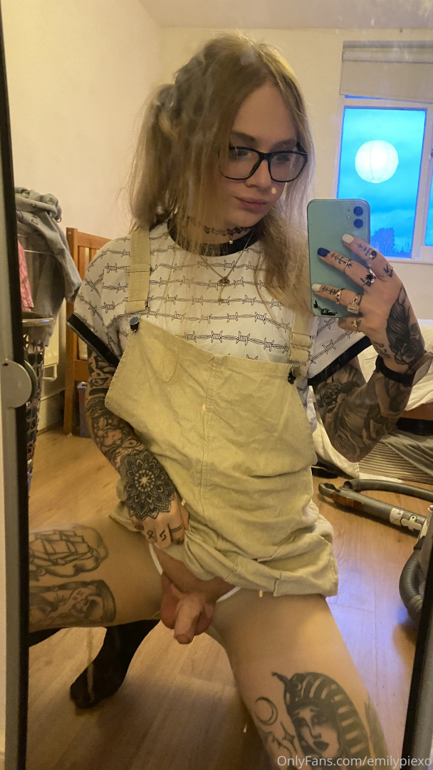 Photo by emilypiexo published on September 1,2023 01:33:35 - BestThots