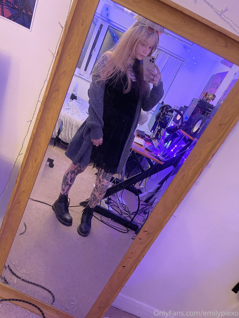 Photo by emilypiexo published on September 1,2023 02:16:08 - BestThots