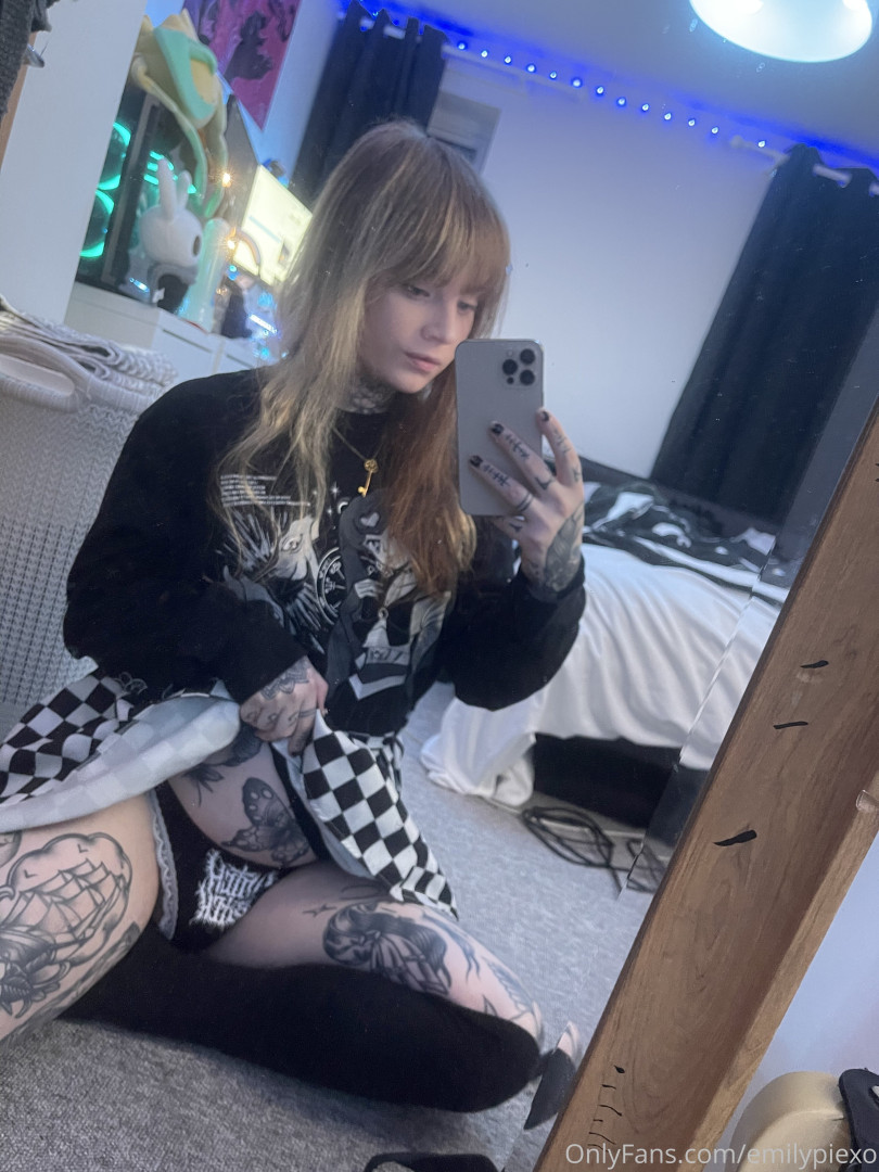 Photo by emilypiexo published on September 1,2023 02:54:39 - BestThots