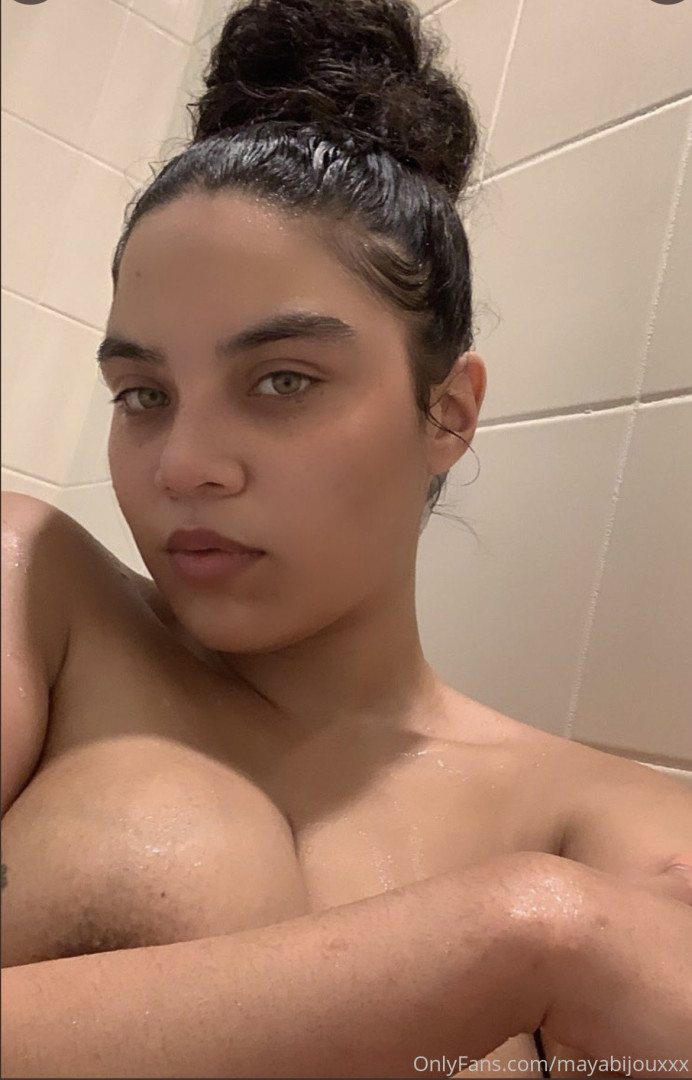 Photo by mayabijouxxx published on August 23,2023 08:40:10 - BestThots