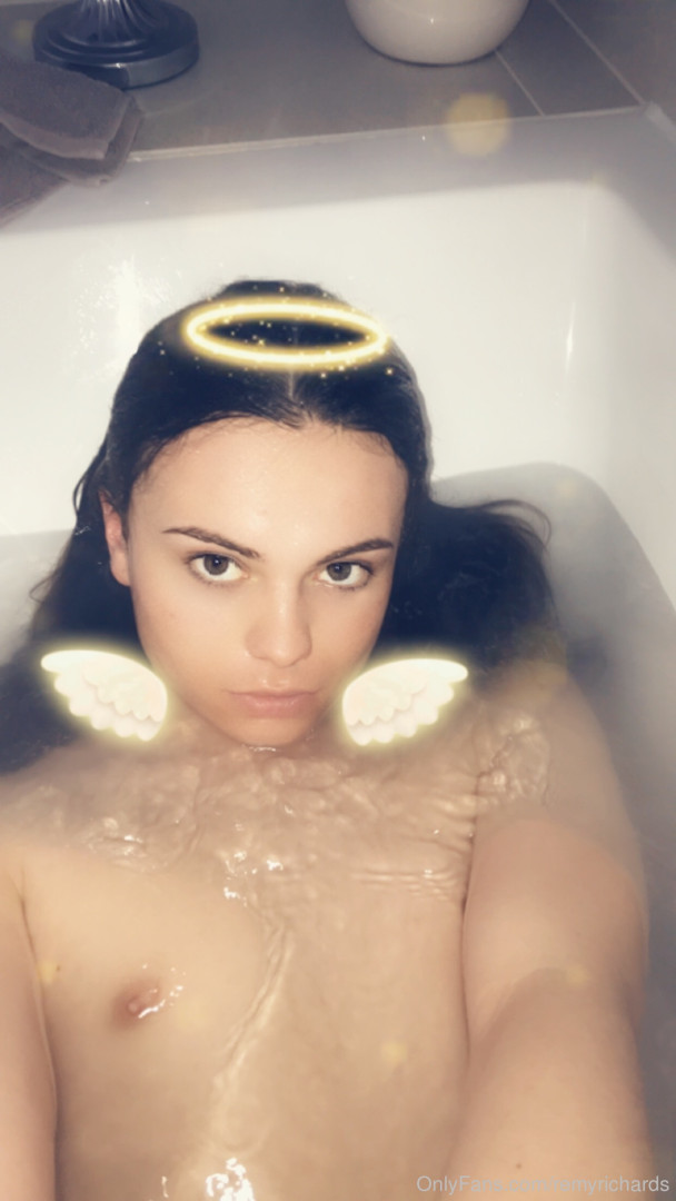 Photo by remyrichards published on August 16,2023 18:55:06 - BestThots