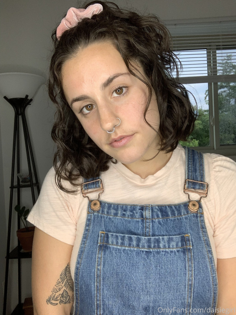 Photo by daisiegirl published on October 14,2023 10:18:05 - BestThots