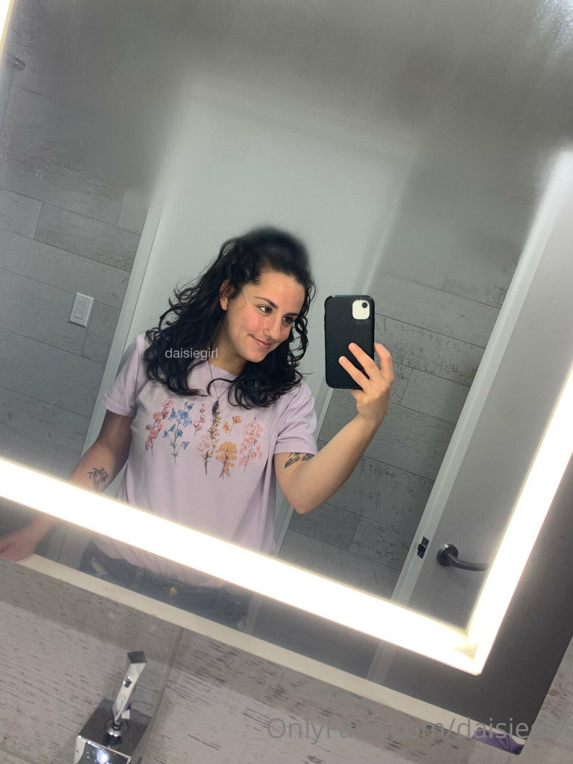 Photo by daisiegirl published on October 14,2023 15:35:28 - BestThots