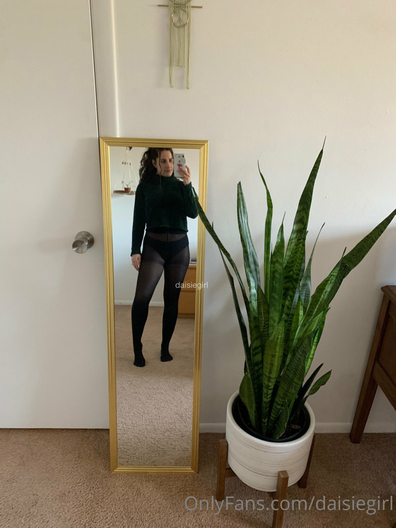 Photo by daisiegirl published on October 14,2023 18:07:19 - BestThots