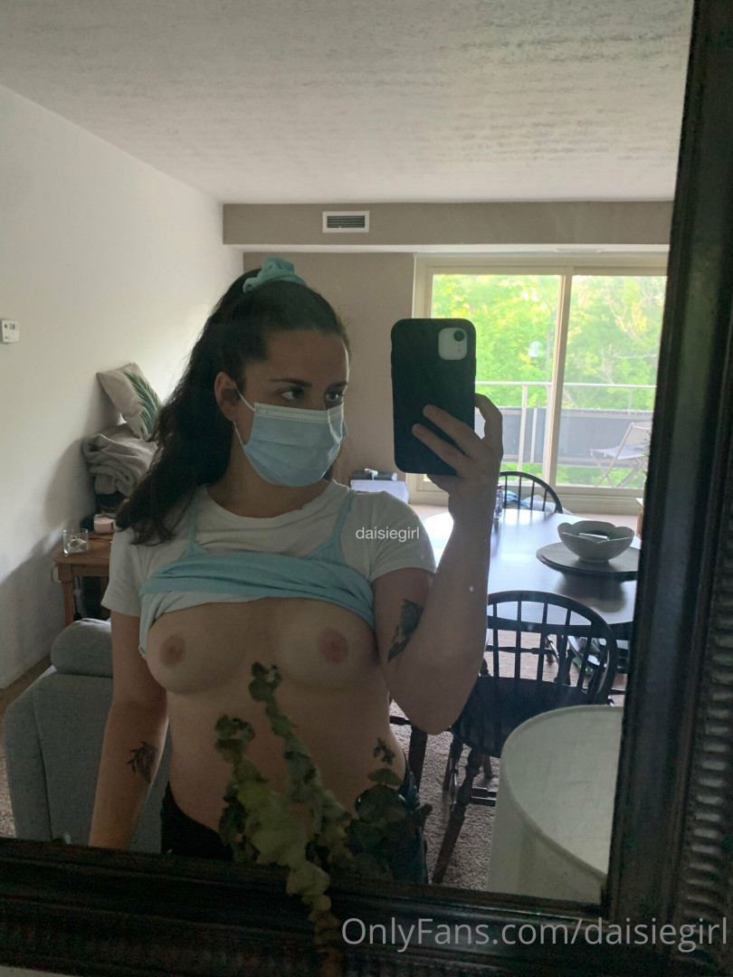 Photo by daisiegirl published on October 14,2023 23:48:40 - BestThots