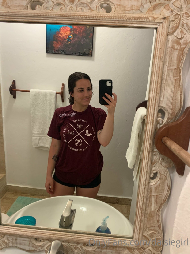 Photo by daisiegirl published on October 15,2023 00:02:49 - BestThots