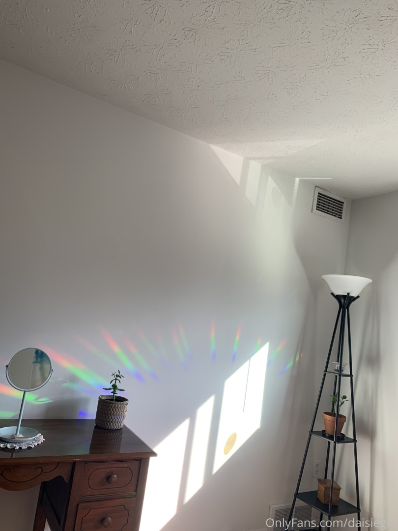 Photo by daisiegirl published on October 15,2023 00:28:00 - BestThots