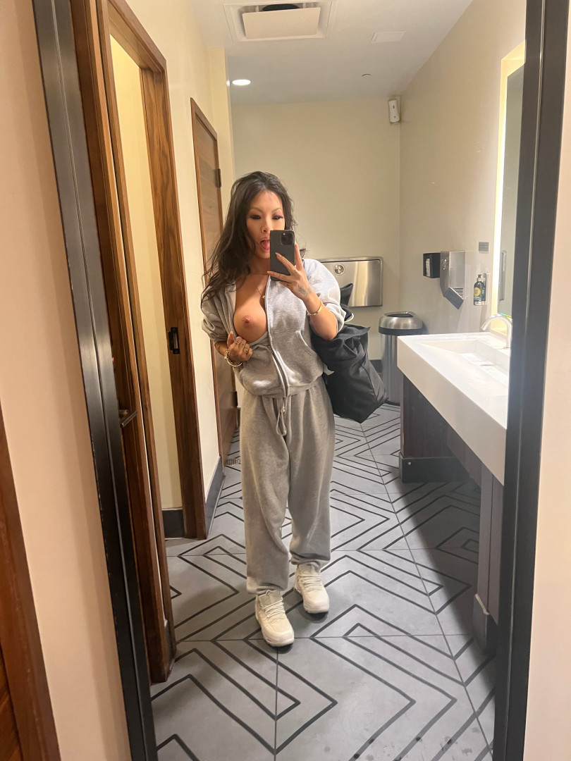 Photo by asaakira published on August 31,2023 05:41:52 - BestThots