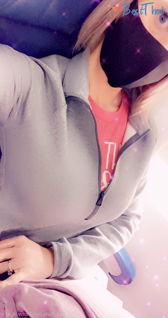 Photo by hotwife_ellie published on December 13,2024 11:02:00 - BestThots
