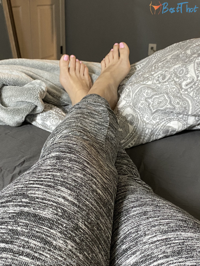 Photo by hotwife_ellie published on December 13,2024 11:03:11 - BestThots