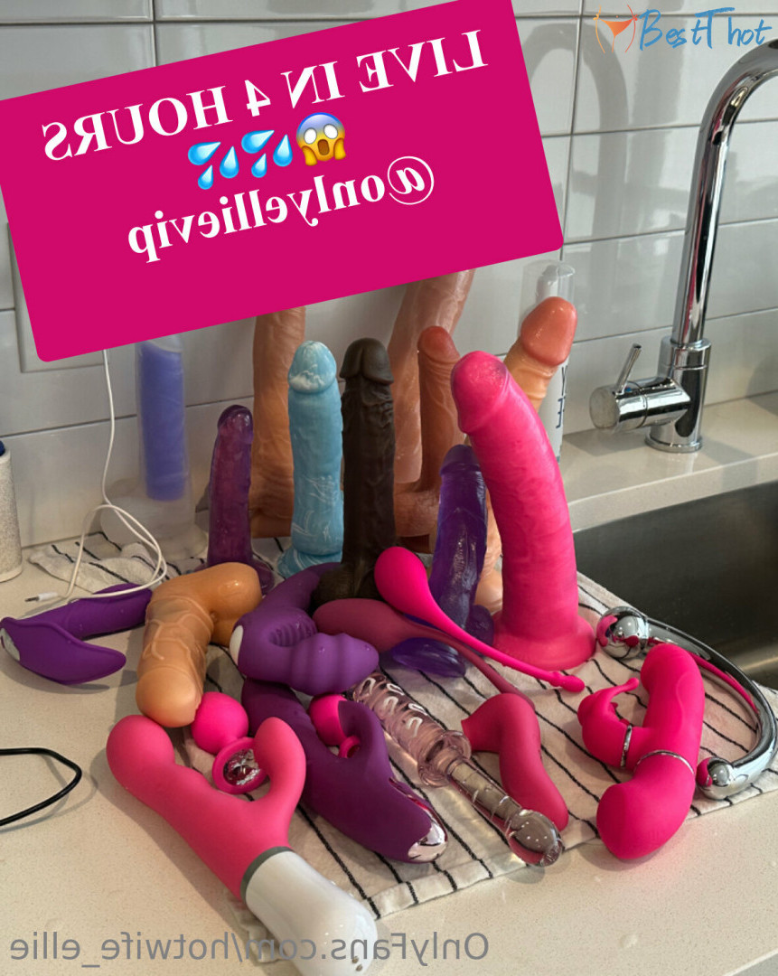 Photo by hotwife_ellie published on December 13,2024 11:03:46 - BestThots