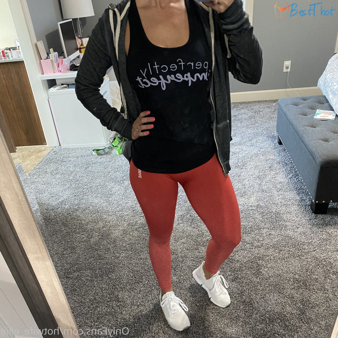 Photo by hotwife_ellie published on December 13,2024 11:03:48 - BestThots