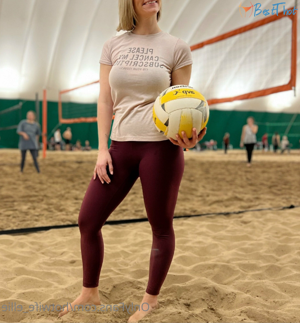 Photo by hotwife_ellie published on December 13,2024 13:03:35 - BestThots