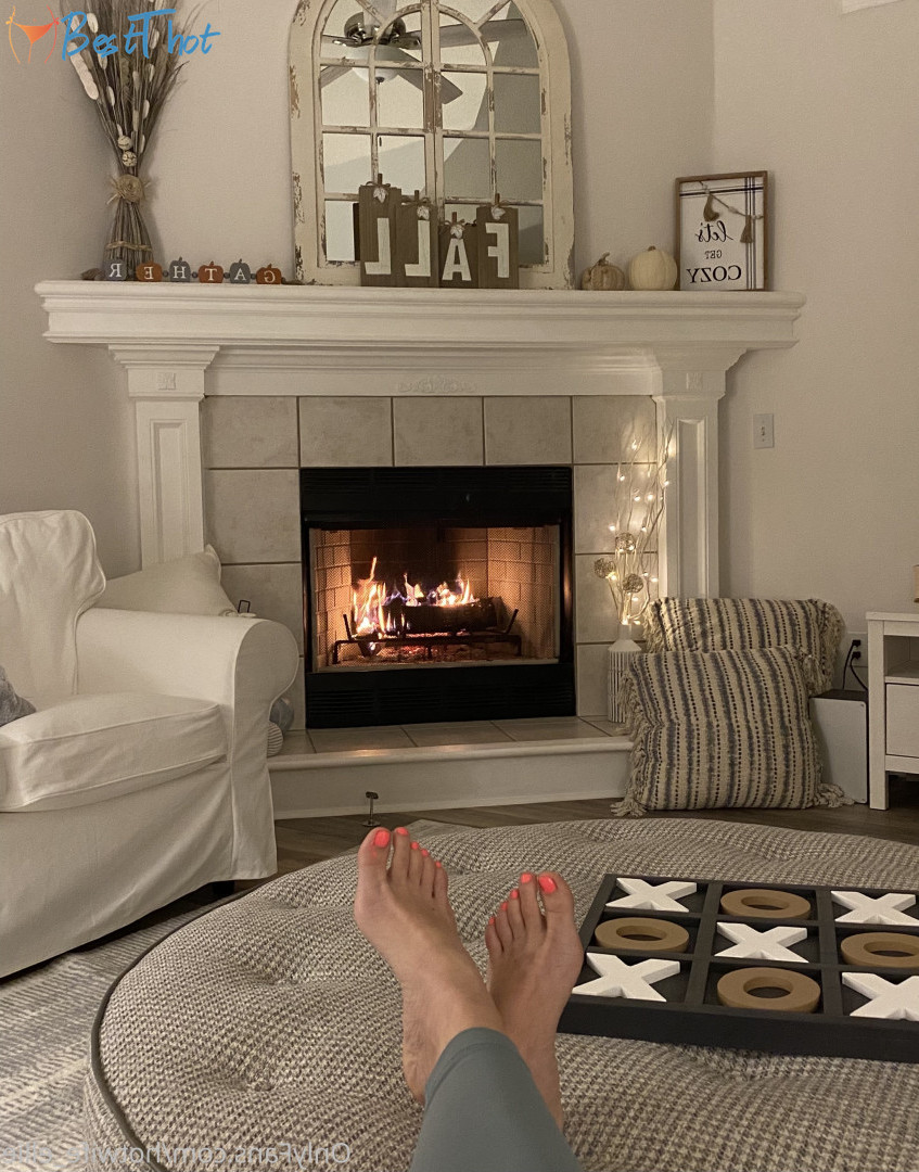 Photo by hotwife_ellie published on December 13,2024 13:03:41 - BestThots