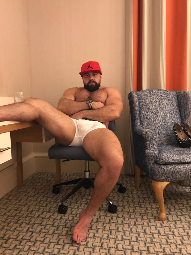 Photo by thebritishbear1 published on May 17,2023 03:34:46 - BestThots