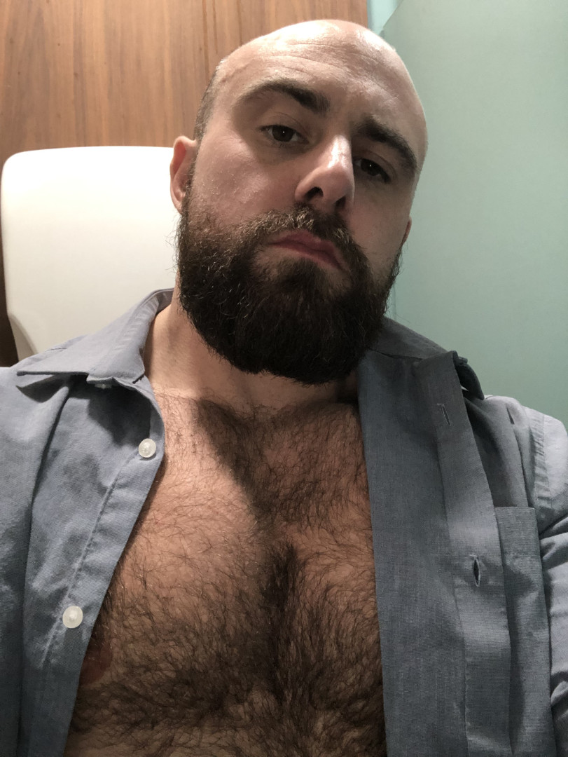 Photo by thebritishbear1 published on May 17,2023 03:37:12 - BestThots