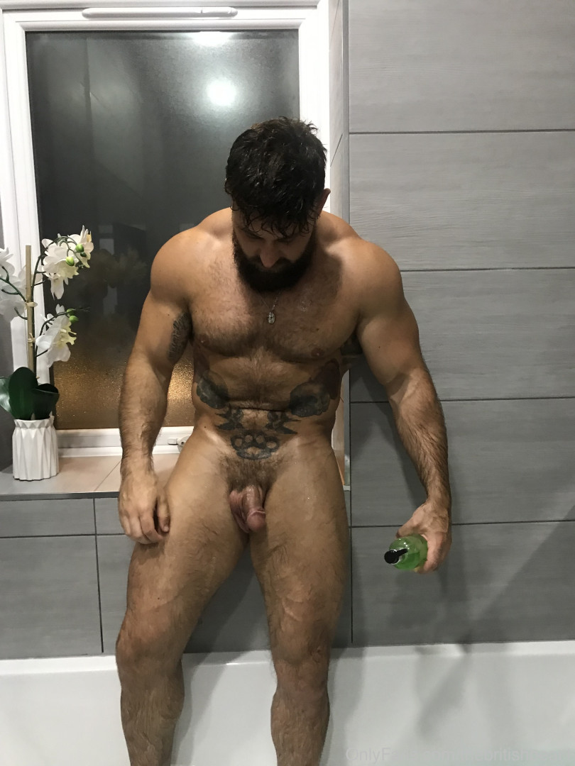 Photo by thebritishbear1 published on May 17,2023 03:37:22 - BestThots