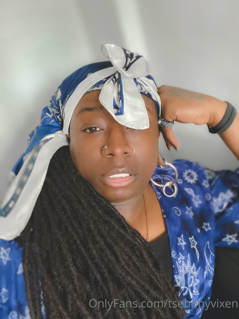 Photo by tsebonyvixen published on May 16,2023 14:18:05 - BestThots