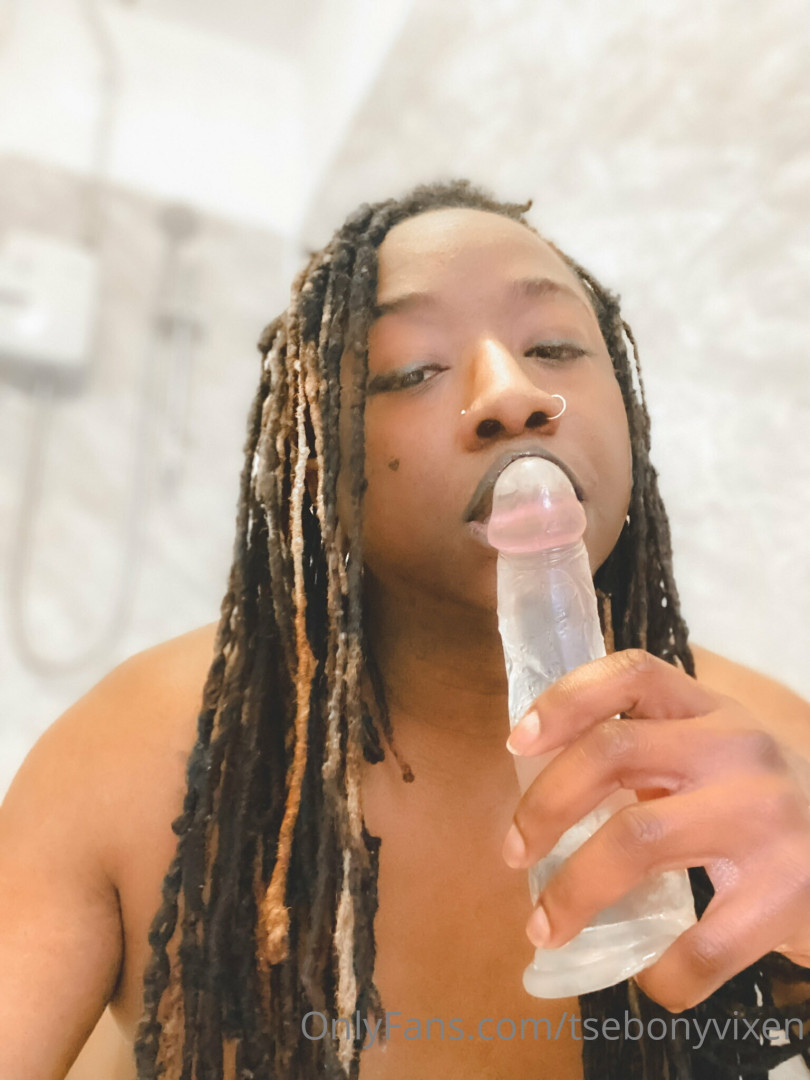 Photo by tsebonyvixen published on May 16,2023 14:18:38 - BestThots