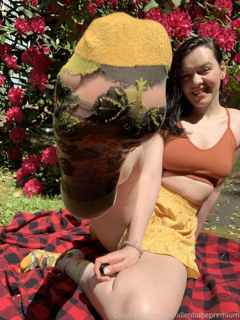 Photo by thefallenbabepremium published on October 15,2023 02:10:57 - BestThots