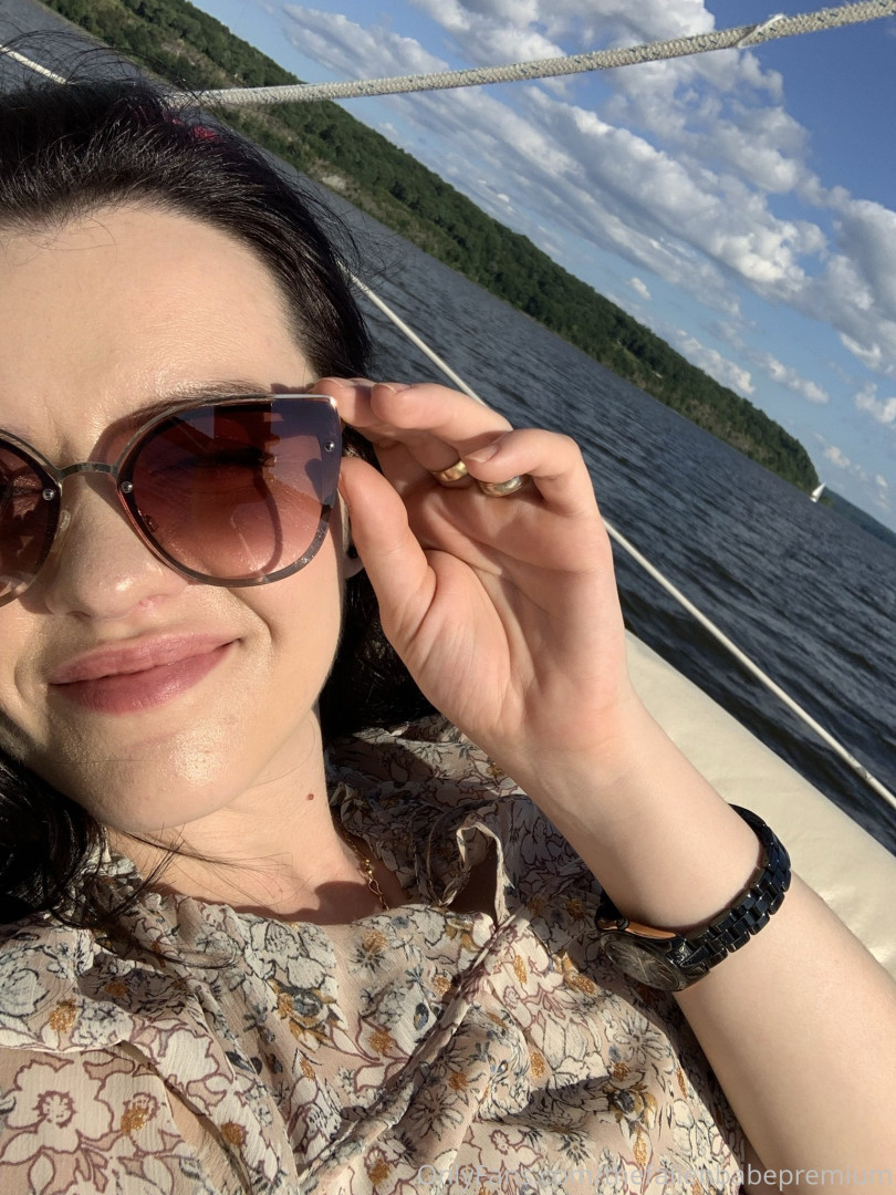 Photo by thefallenbabepremium published on October 15,2023 07:35:09 - BestThots