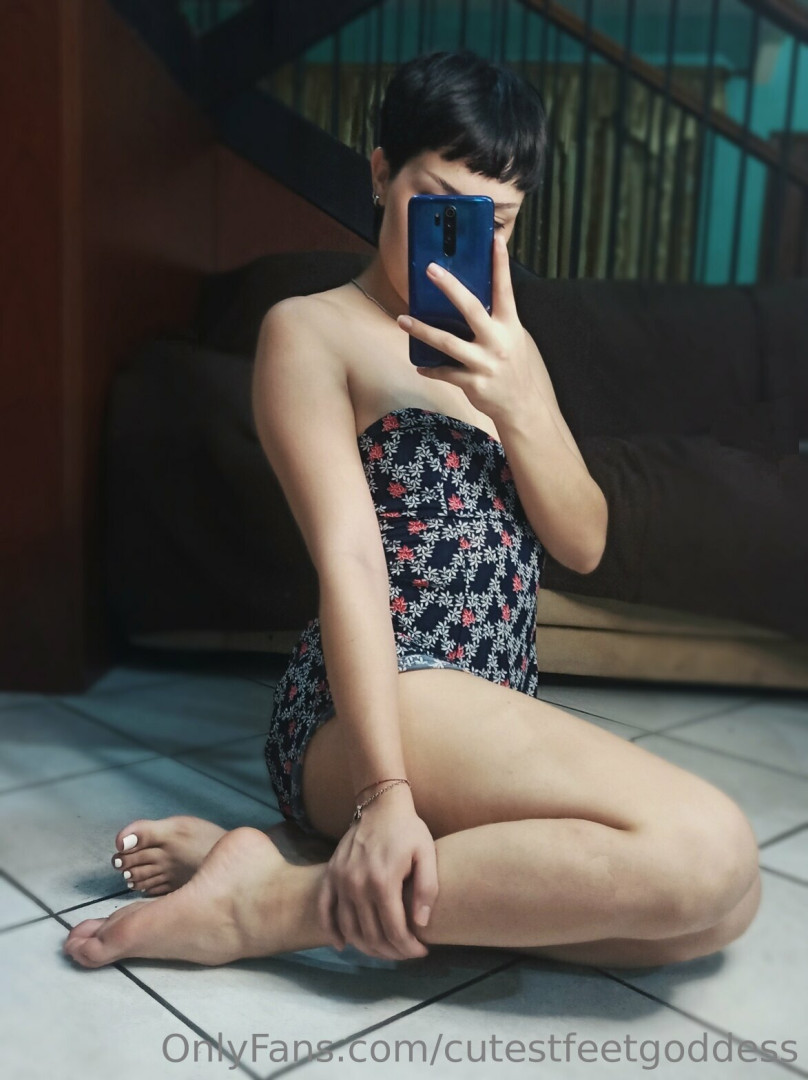 Photo by cutestfeetgoddess published on October 14,2023 03:30:40 - BestThots