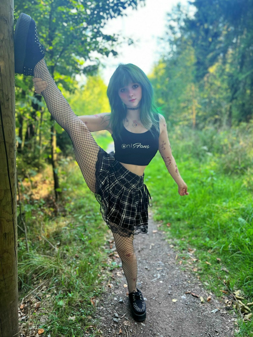 Photo by lei_id0lls published on June 26,2023 23:24:53 - BestThots