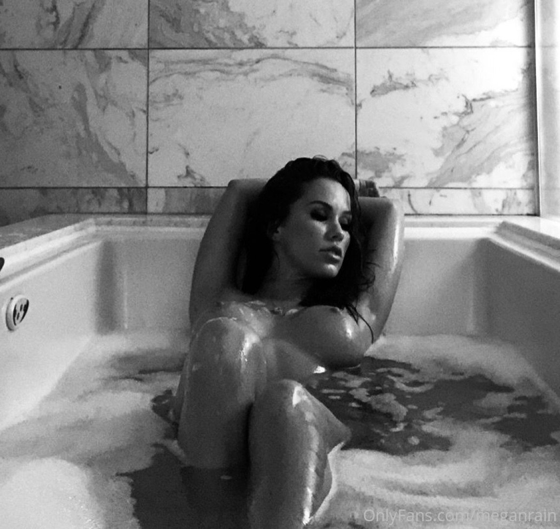 Photo by meganrain published on October 17,2023 05:52:27 - BestThots