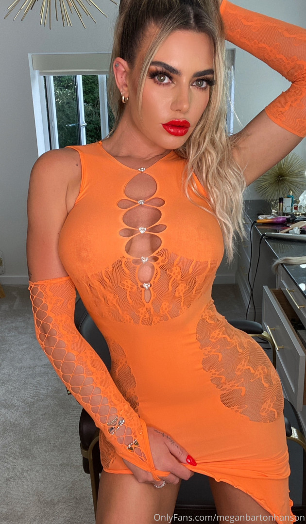 Photo by meganbartonhanson published on October 16,2023 17:56:41 - BestThots