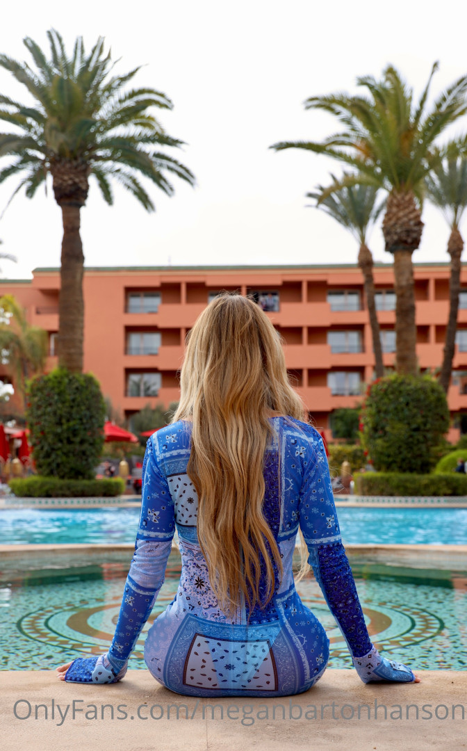 Photo by meganbartonhanson published on October 16,2023 18:33:28 - BestThots