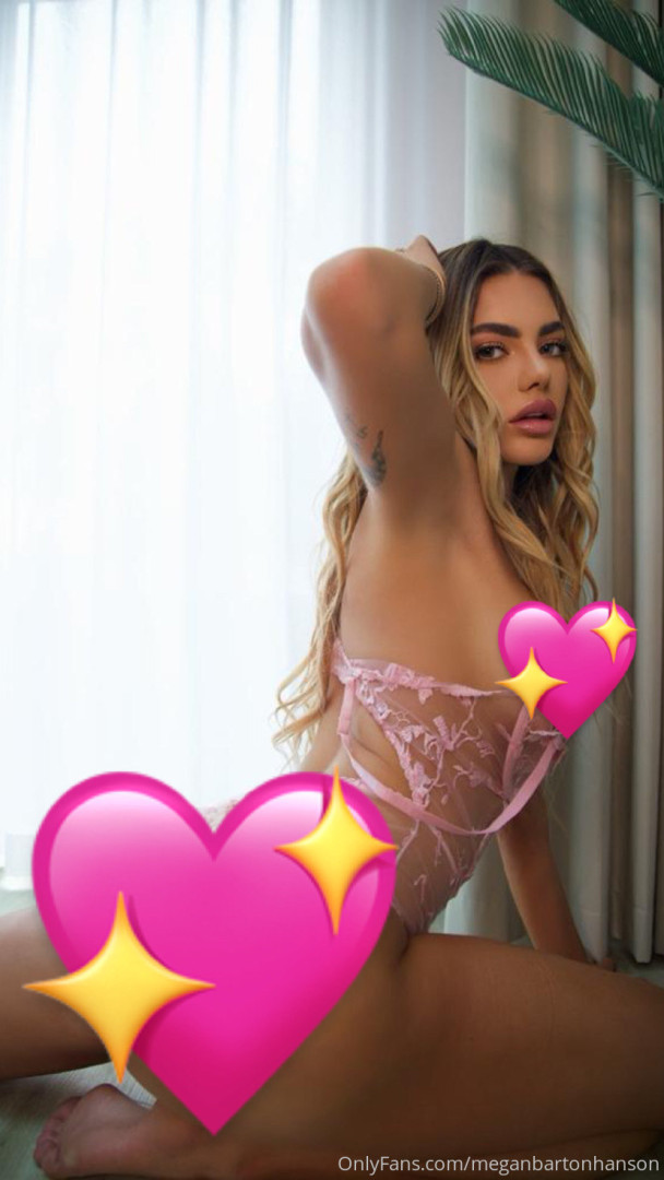 Photo by meganbartonhanson published on October 16,2023 18:42:17 - BestThots