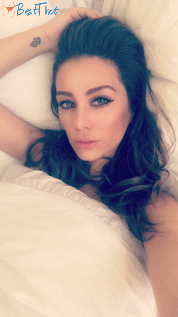 Photo by onlylittlelori published on December 22,2024 21:08:56 - BestThots