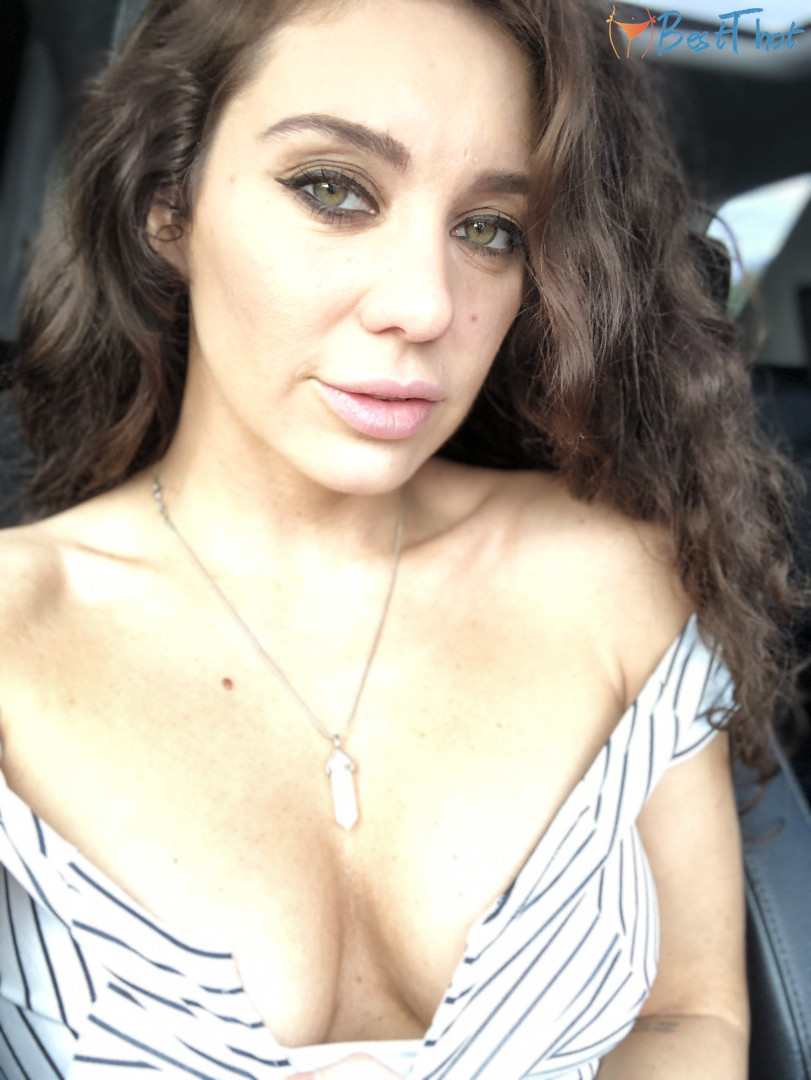 Photo by onlylittlelori published on December 22,2024 21:10:52 - BestThots