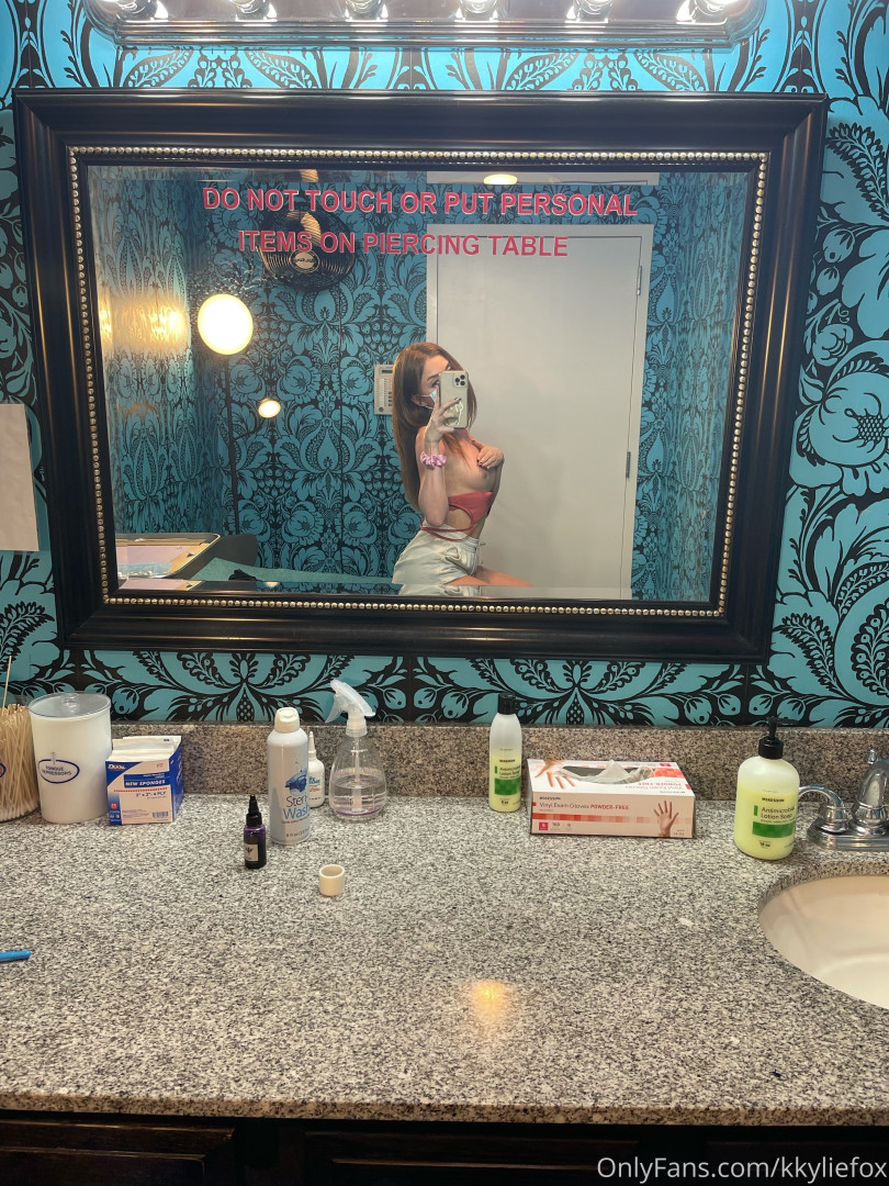 Photo by kyliefoxxy published on May 23,2023 16:50:55 - BestThots
