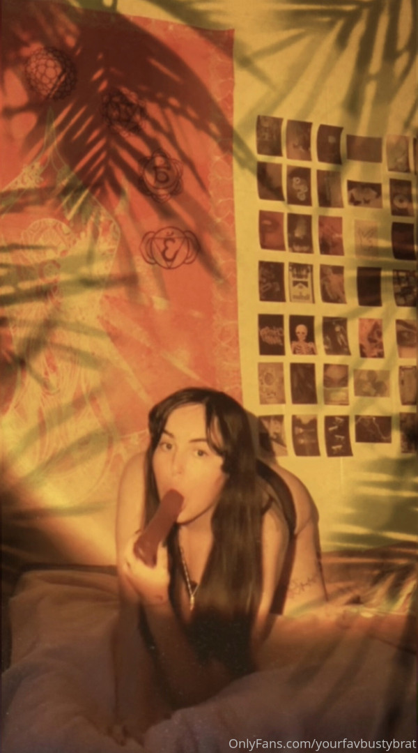 Photo by yourfavbustybrat published on May 15,2023 19:00:43 - BestThots