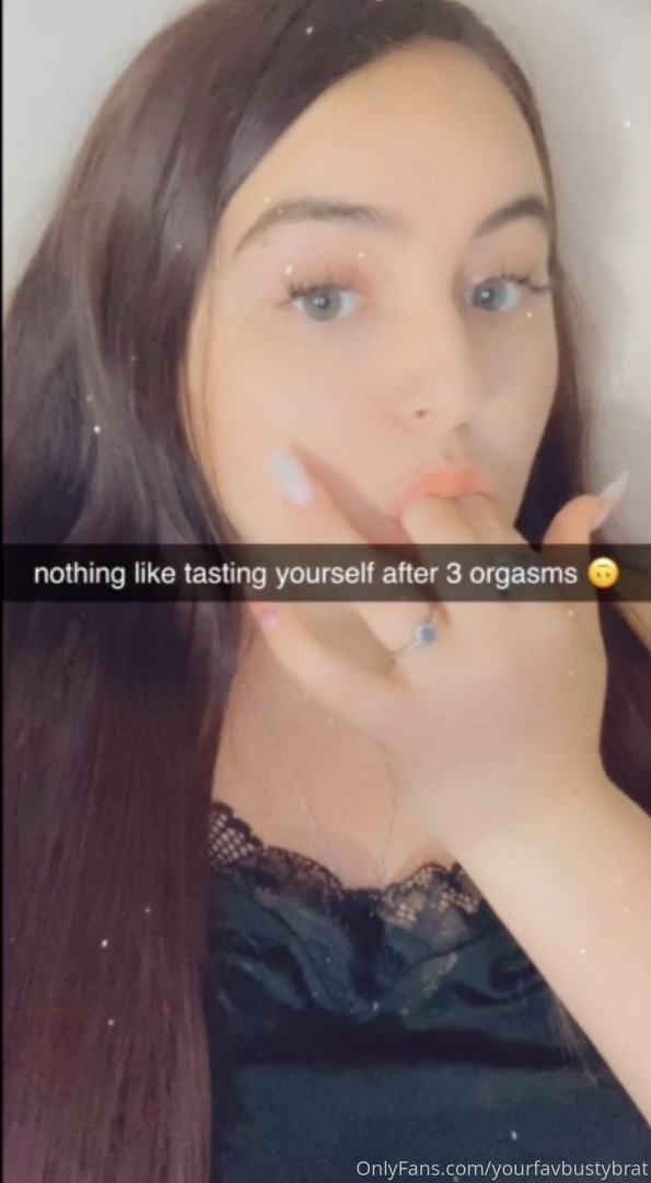 Photo by yourfavbustybrat published on May 15,2023 19:00:55 - BestThots