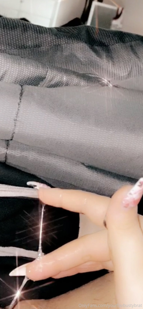 Photo by yourfavbustybrat published on May 15,2023 19:00:58 - BestThots