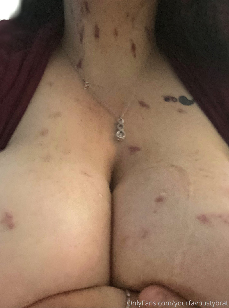 Photo by yourfavbustybrat published on May 15,2023 19:01:20 - BestThots