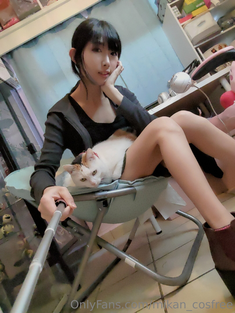 Photo by mikan_cosfree published on October 12,2023 23:50:17 - BestThots