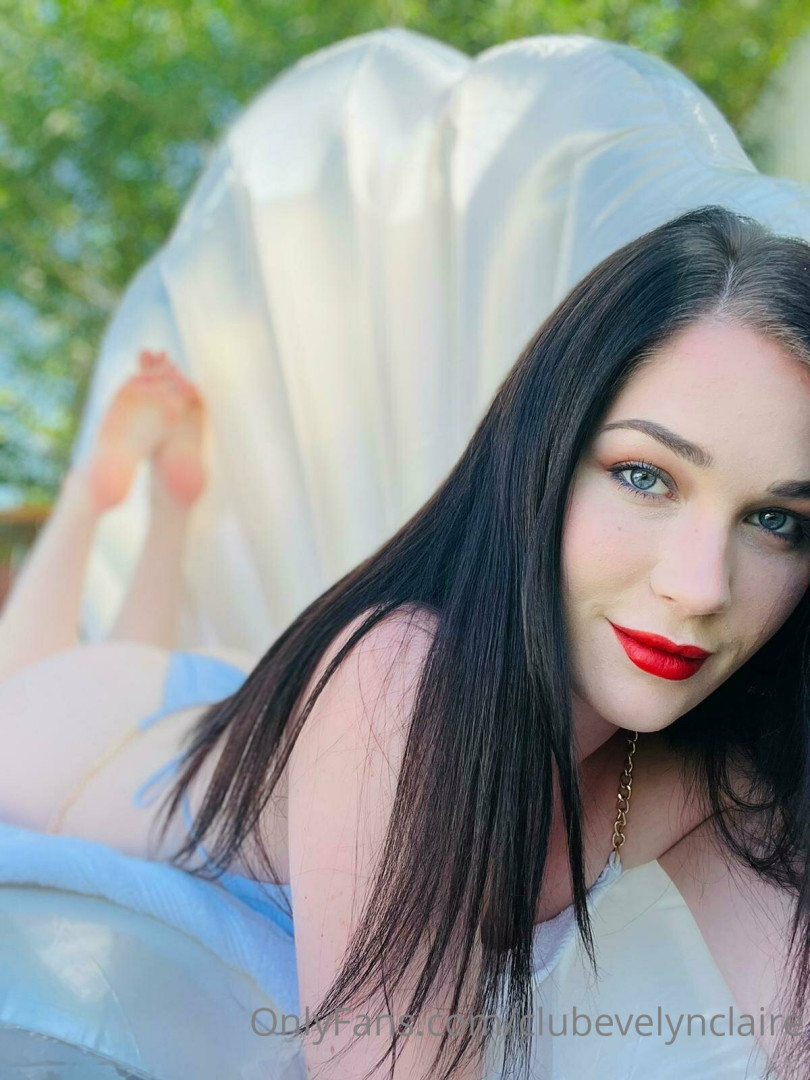 Photo by clubevelynclaire published on July 31,2023 11:58:12 - BestThots