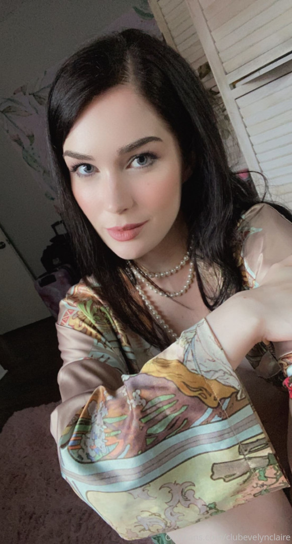 Photo by clubevelynclaire published on July 31,2023 12:01:56 - BestThots