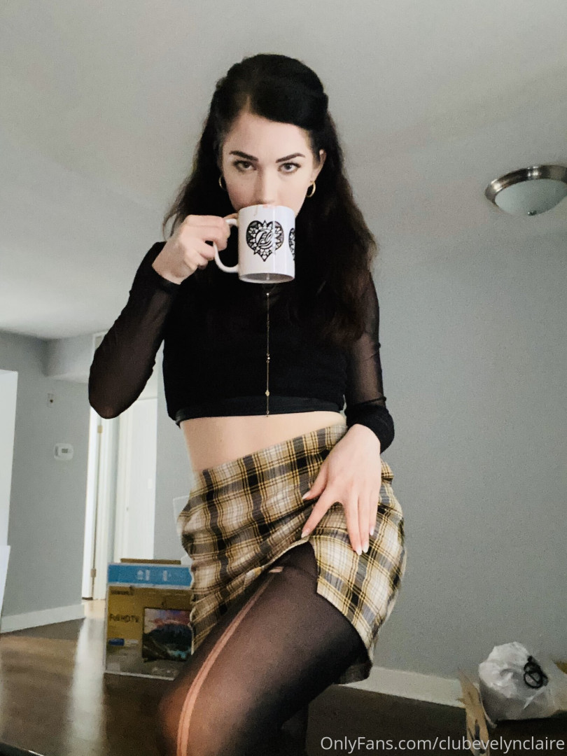 Photo by clubevelynclaire published on July 31,2023 12:03:05 - BestThots