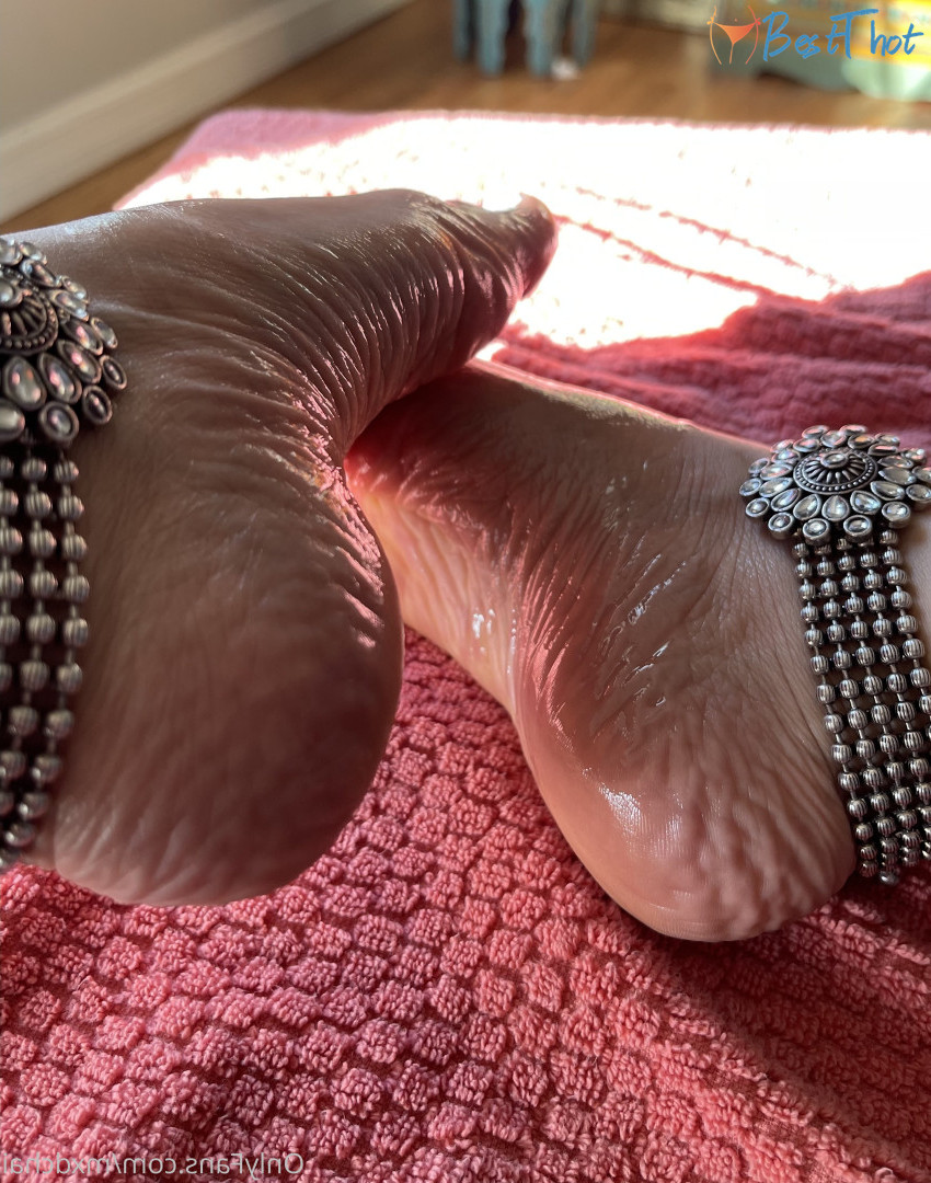 Photo by mxdchai published on December 18,2024 05:06:50 - BestThots