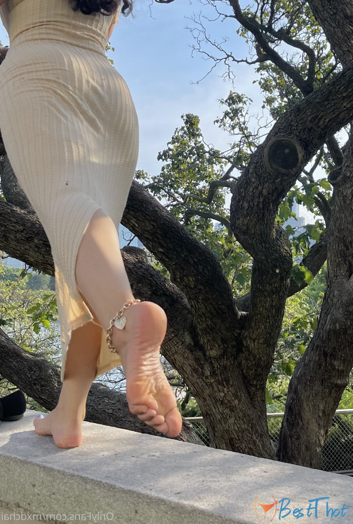 Photo by mxdchai published on December 18,2024 05:07:03 - BestThots