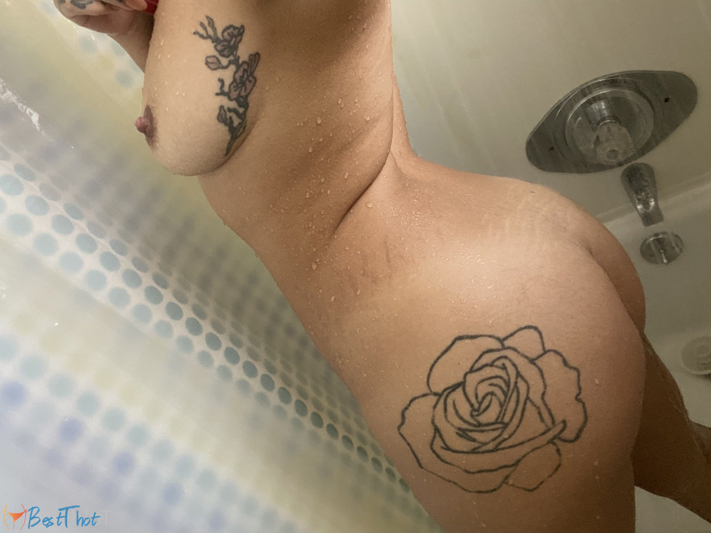 Photo by told_truths published on December 17,2024 21:04:59 - BestThots