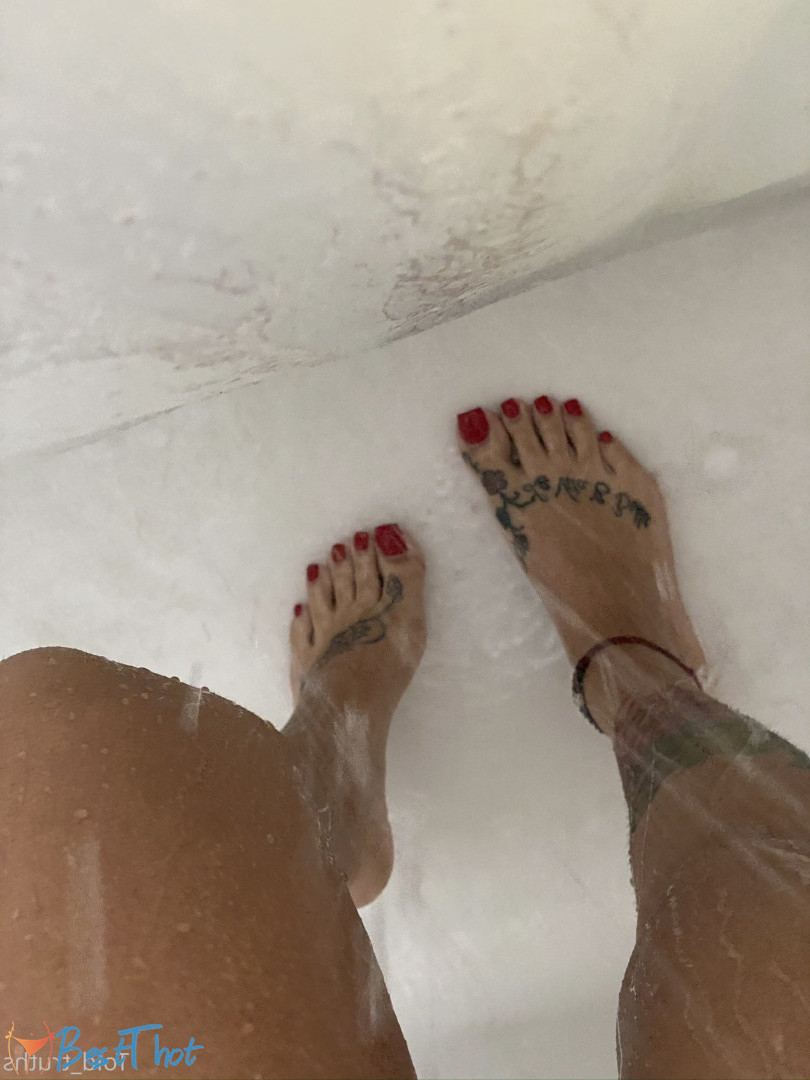 Photo by told_truths published on December 17,2024 21:05:05 - BestThots