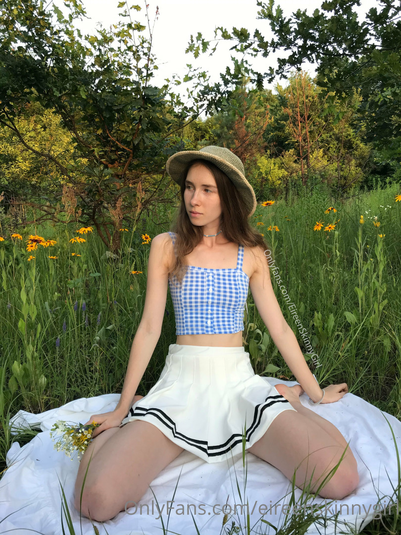 Photo by eireenskinnygirl published on July 13,2023 19:01:33 - BestThots