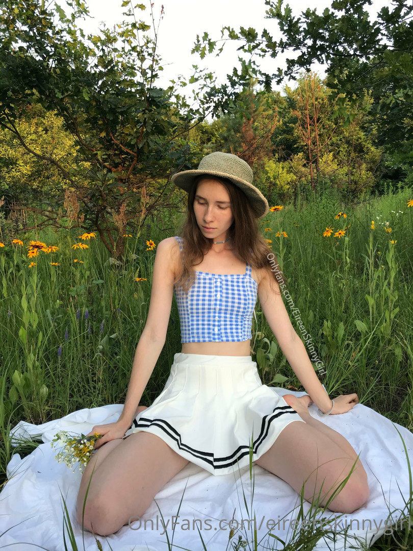 Photo by eireenskinnygirl published on July 13,2023 19:01:36 - BestThots