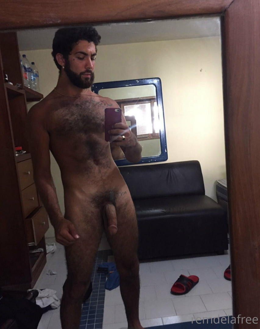 Photo by remdelafree published on October 11,2023 17:00:00 - BestThots